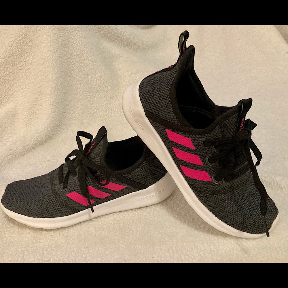 Adidas tennis shoes